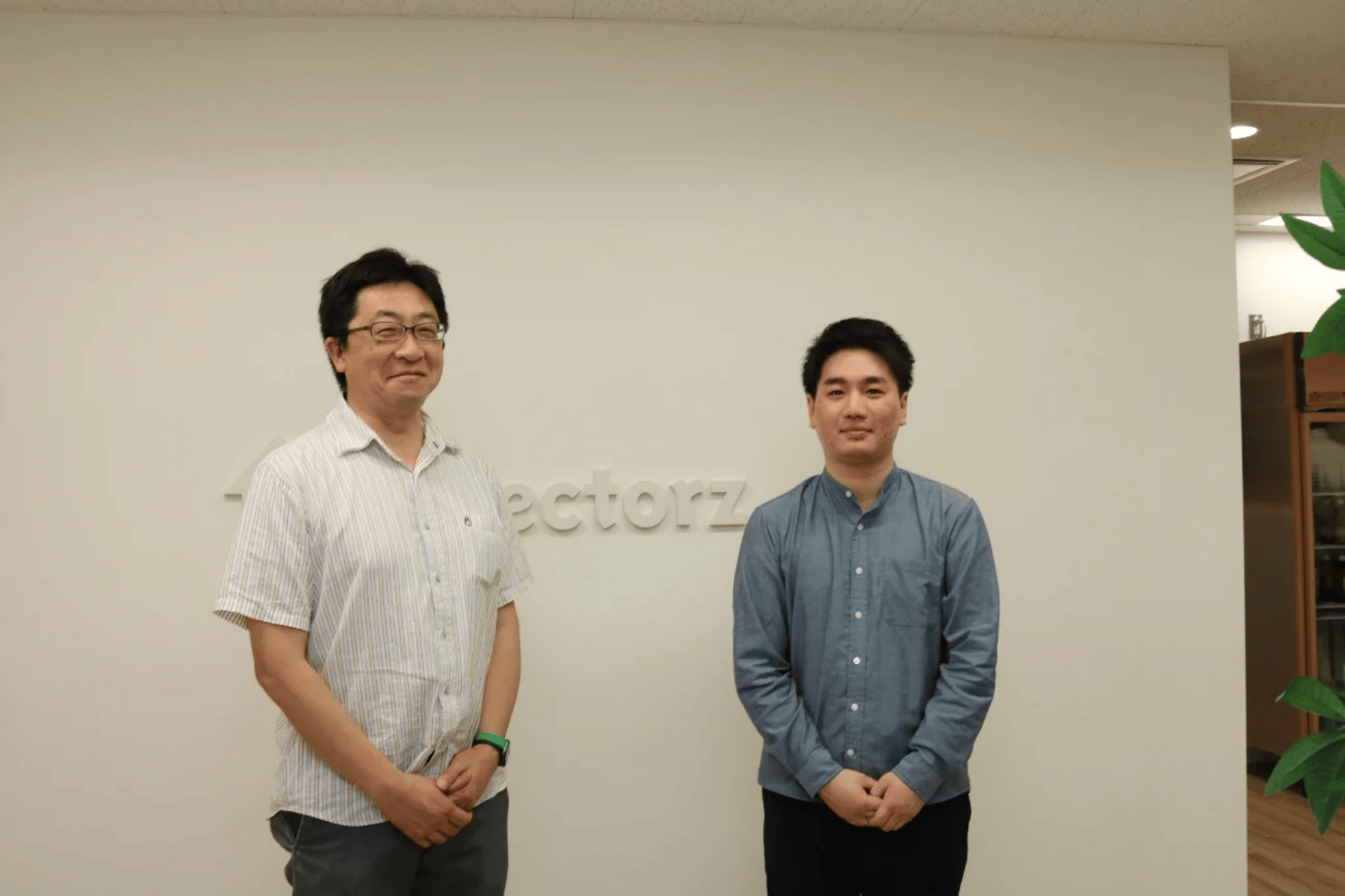 株式会社ディレクターズ 代表取締役 加藤 慶 氏（左）、エンジニア 松井 歩 氏（右）